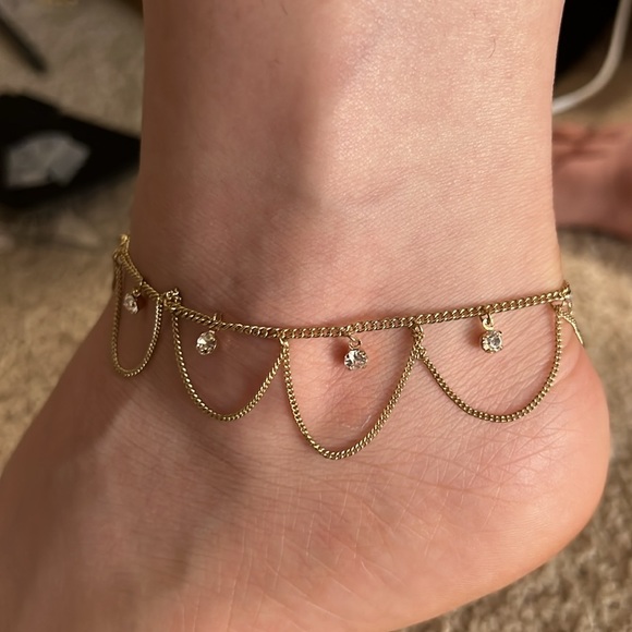 Lulus Jewelry - COPY - Anklet gold tone